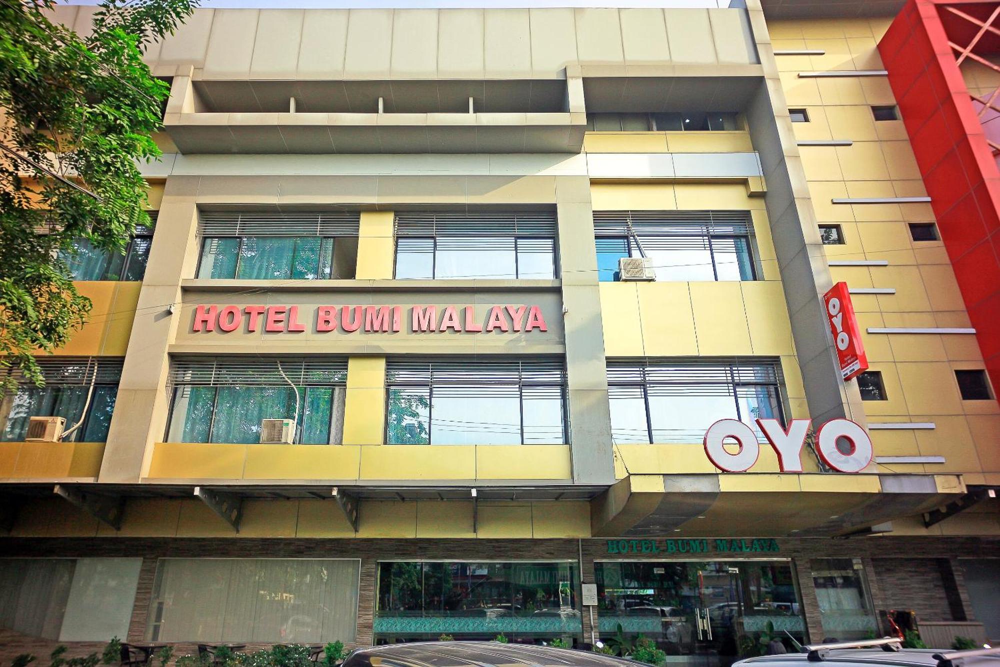 Oyo 1009 Hotel Bumi Malaya Medan Exterior photo